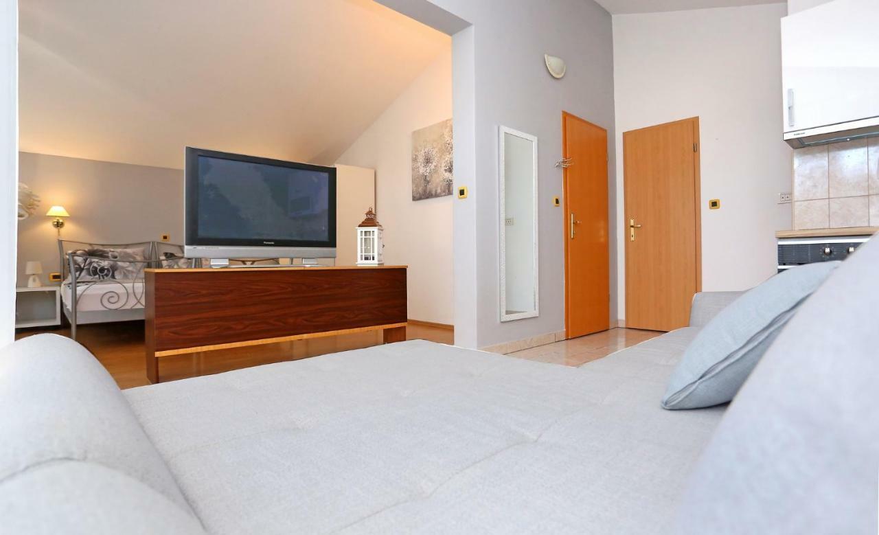 Studio Apartment Grey Split Luaran gambar