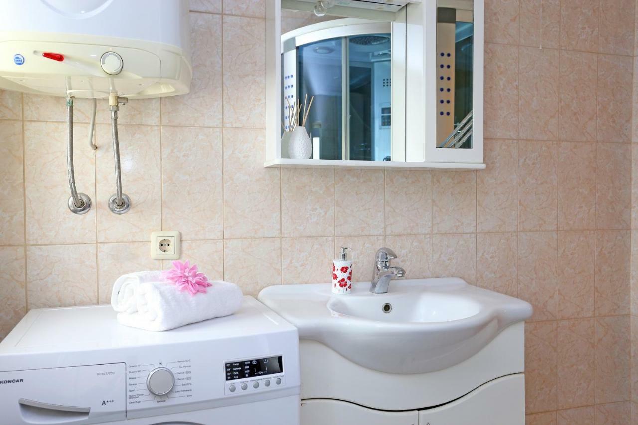 Studio Apartment Grey Split Luaran gambar