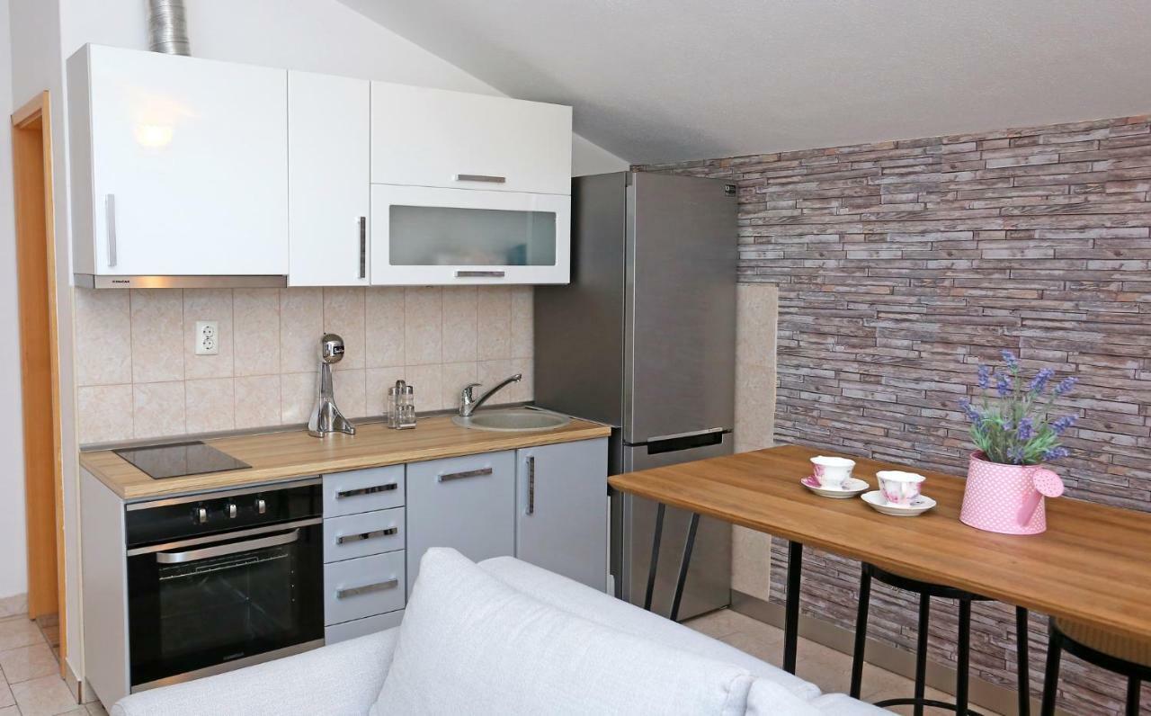Studio Apartment Grey Split Luaran gambar