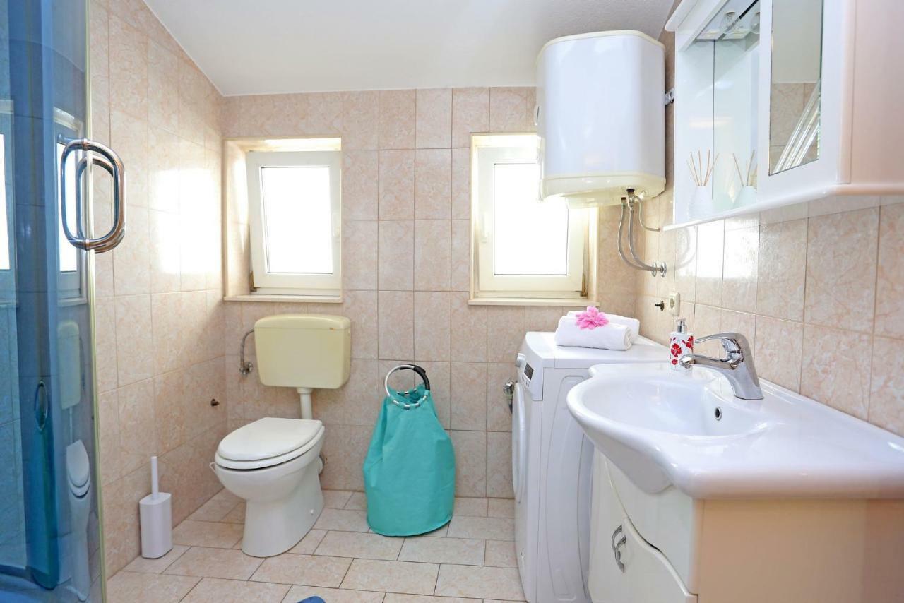 Studio Apartment Grey Split Luaran gambar